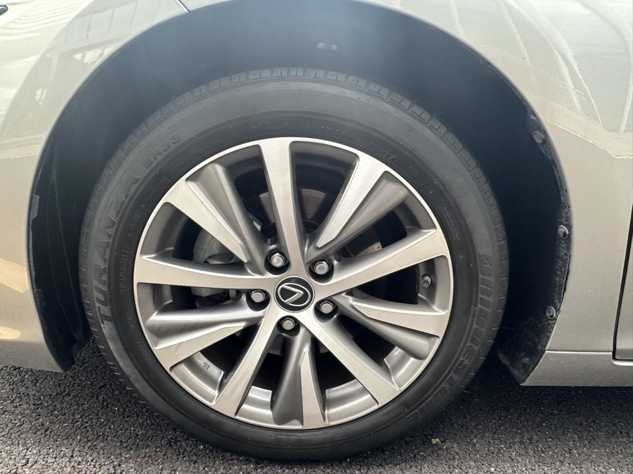 Lexus ES 2020 thumb 4