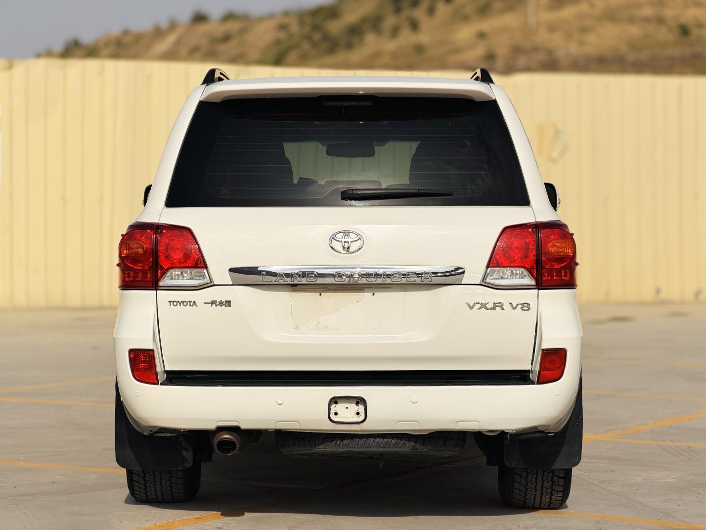 Toyota Lan De Ku Lu Ze 2012 thumb 12