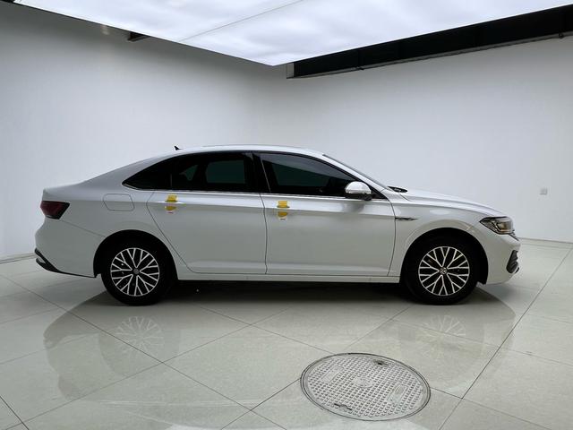 Volkswagen Sagitar 2024 thumb 6