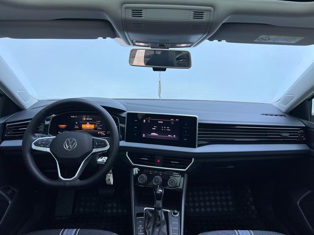 Volkswagen Sagitar 2024 thumb 12