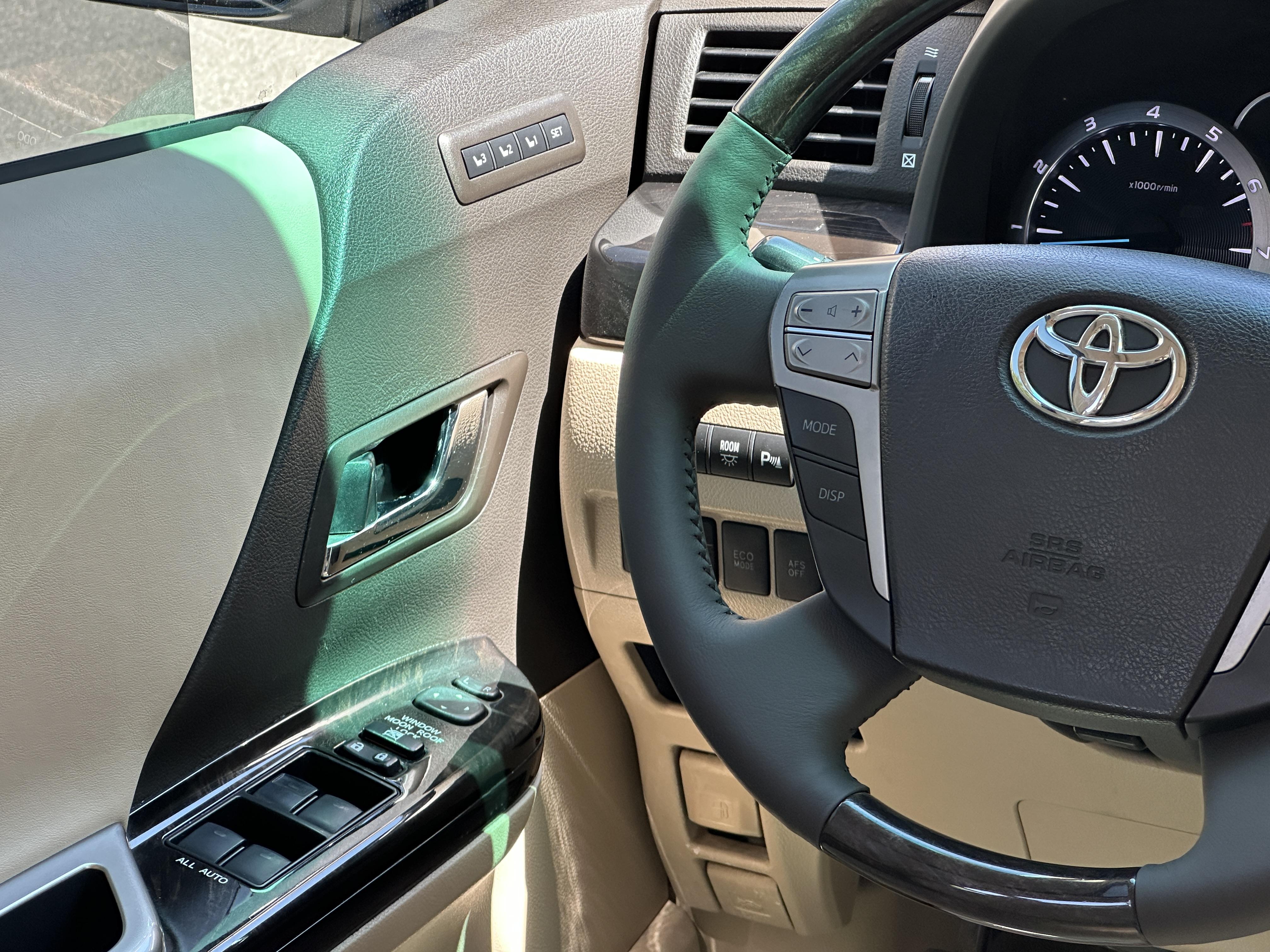 Toyota Alphard 2012 thumb 10