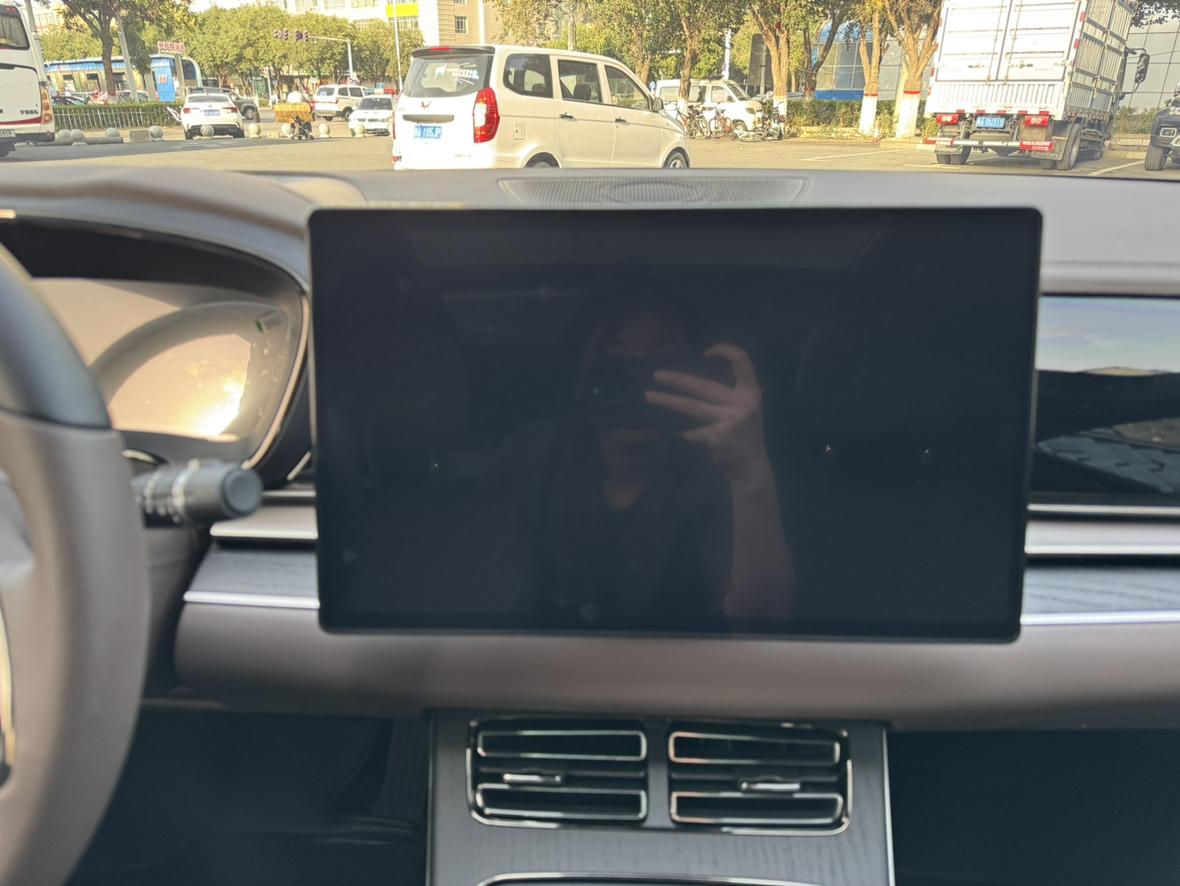BYD Han 2023 thumb 10