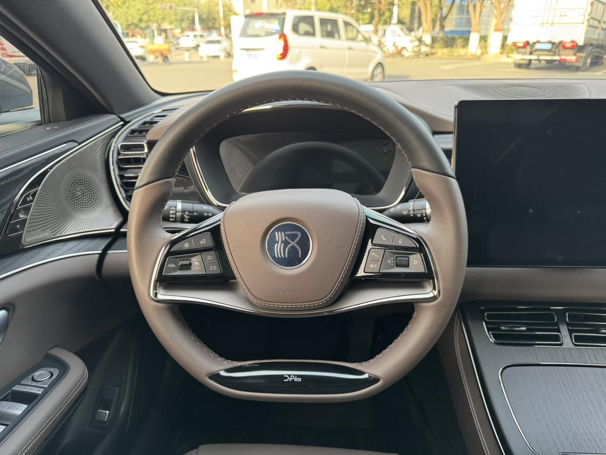 BYD Han 2023 thumb 12