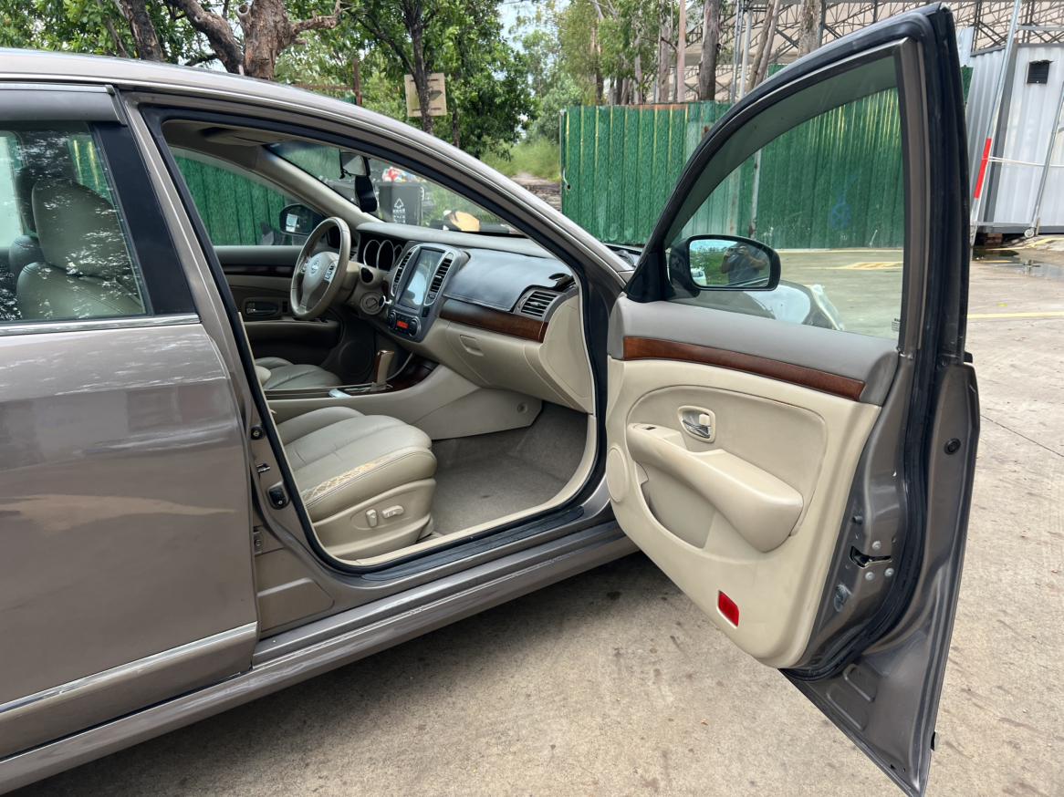 Nissan Sylphy 2009 thumb 8