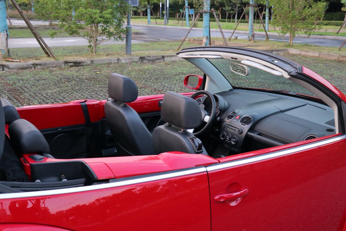 Volkswagen Beetle 2009 thumb 6