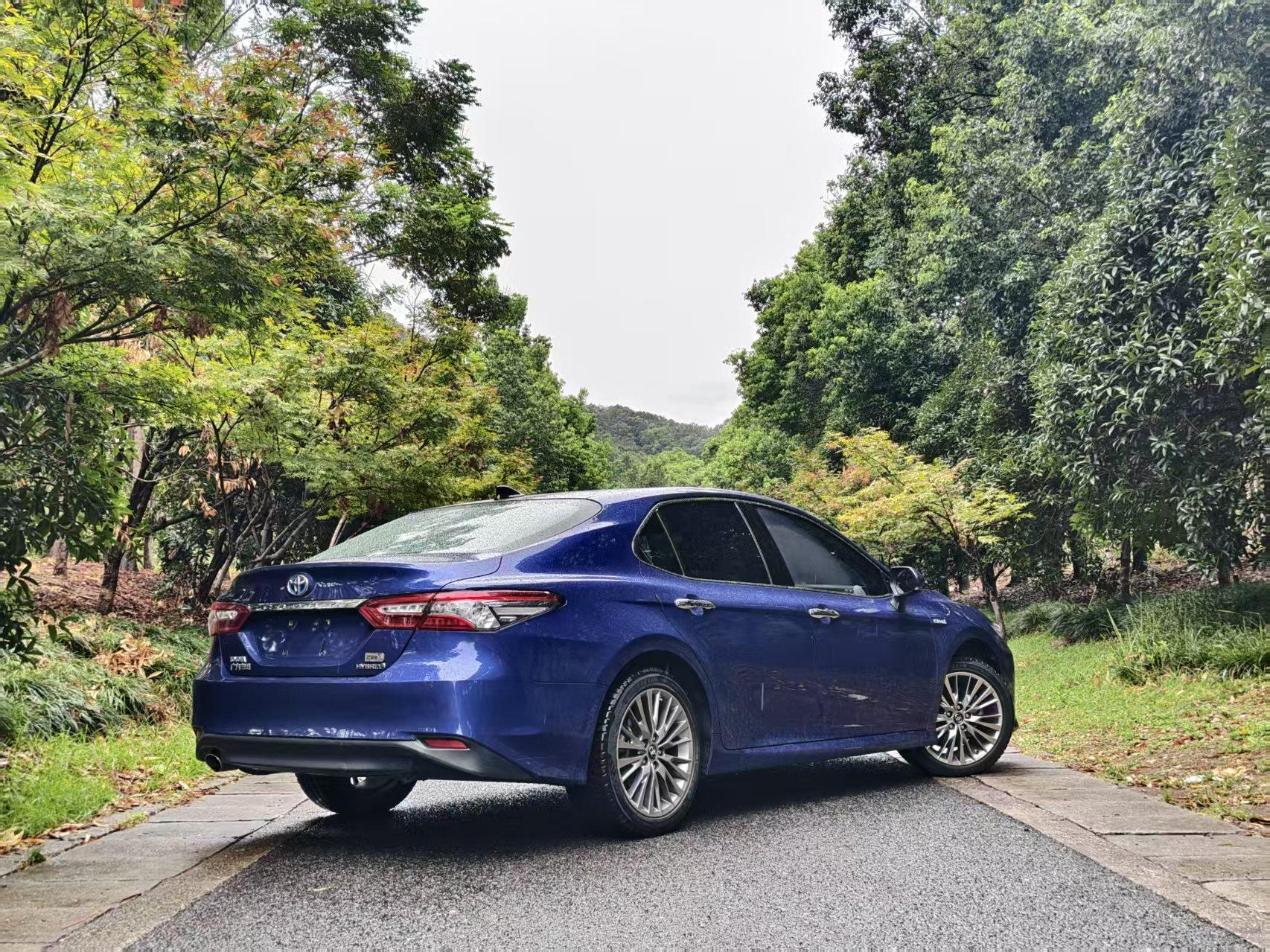 Toyota Camry 2018 thumb 3