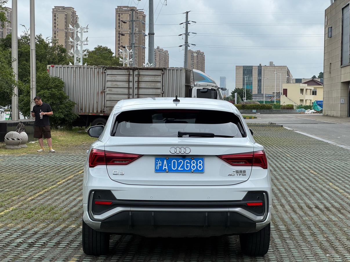 Audi Q3 Sportback 2020 thumb 3