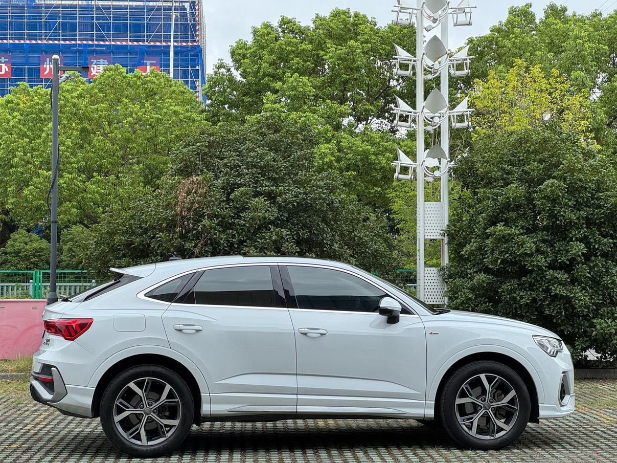 Audi Q3 Sportback 2020 thumb 5