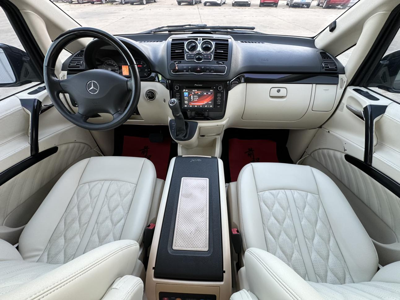 Mercedes-Benz Wei Ting 2013 thumb 8