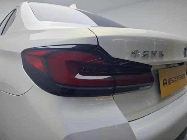 BMW 5 серии 2021 thumb 11