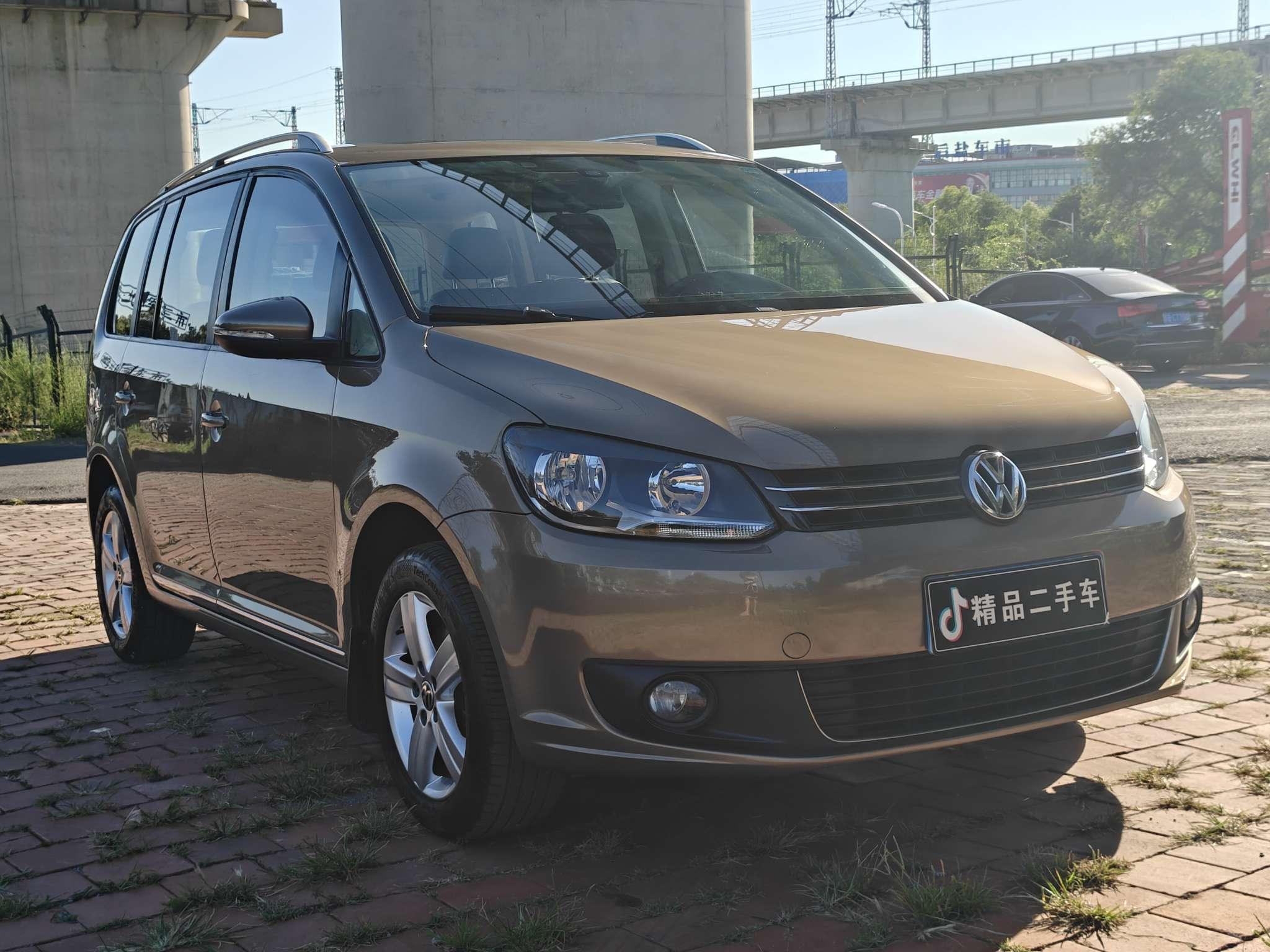 Volkswagen Touran 2015 thumb 10