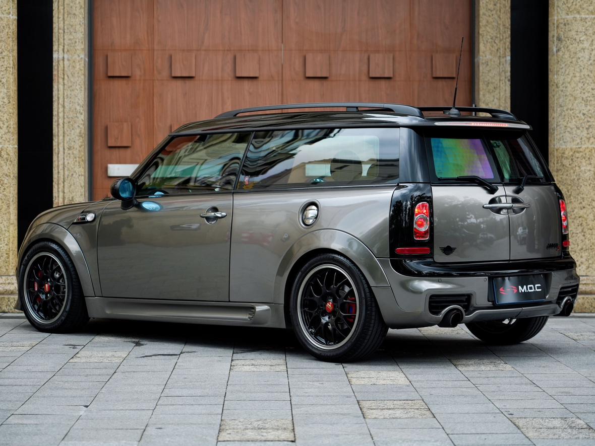 Mini Clubman 2011 thumb 3