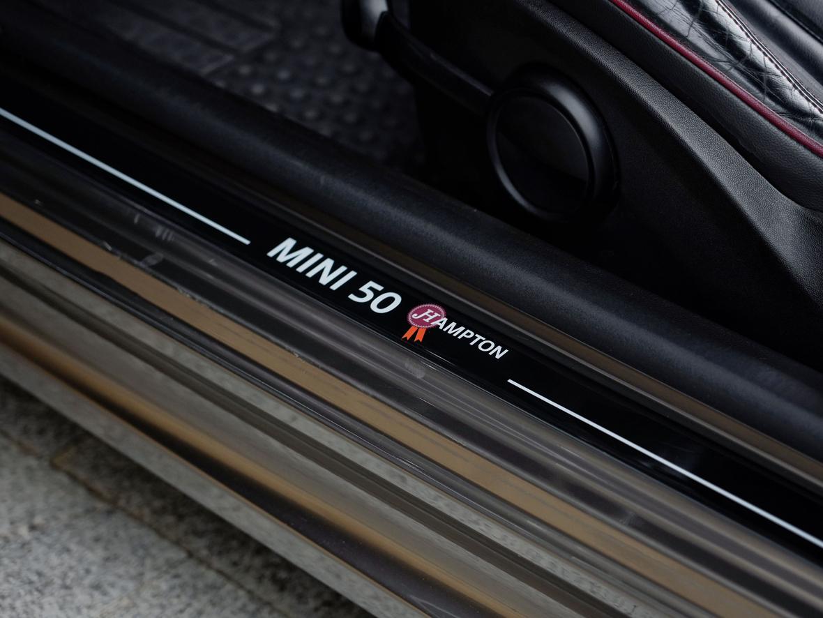 Mini Clubman 2011 thumb 12