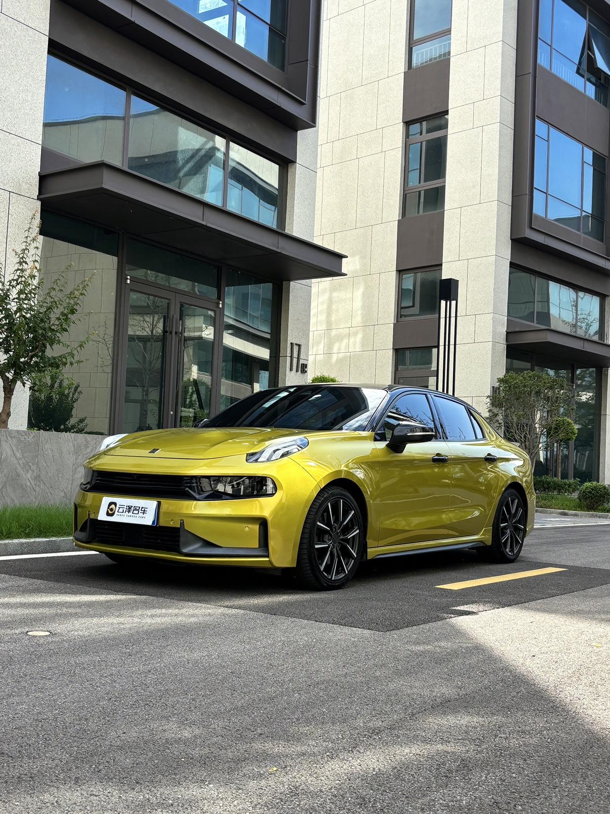 Lynk & Co 03 2019 thumb 8