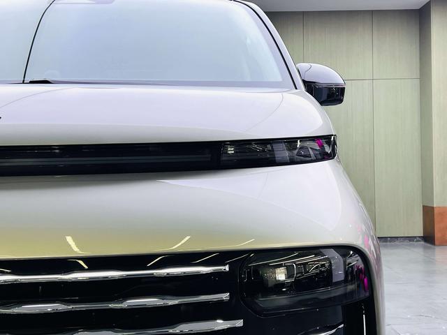 Geely Galaxy V900 2026 thumb 8