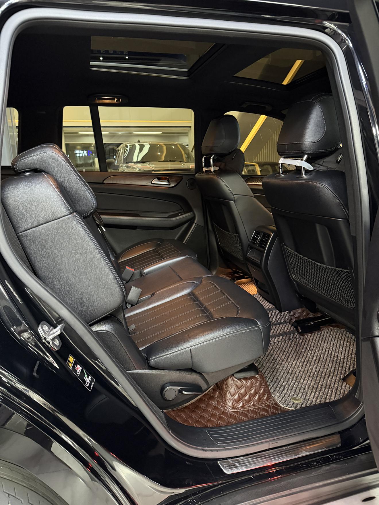 Mercedes-Benz GLS 2019 thumb 12