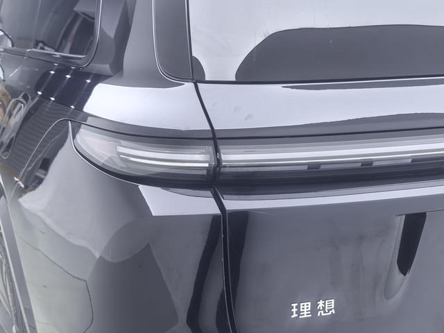 Lixiang (Li Auto) L9 2023 thumb 11
