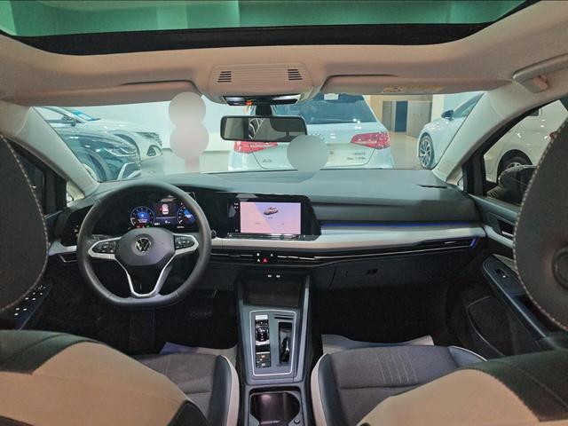 Volkswagen Golf Sportsvan 2021 thumb 3