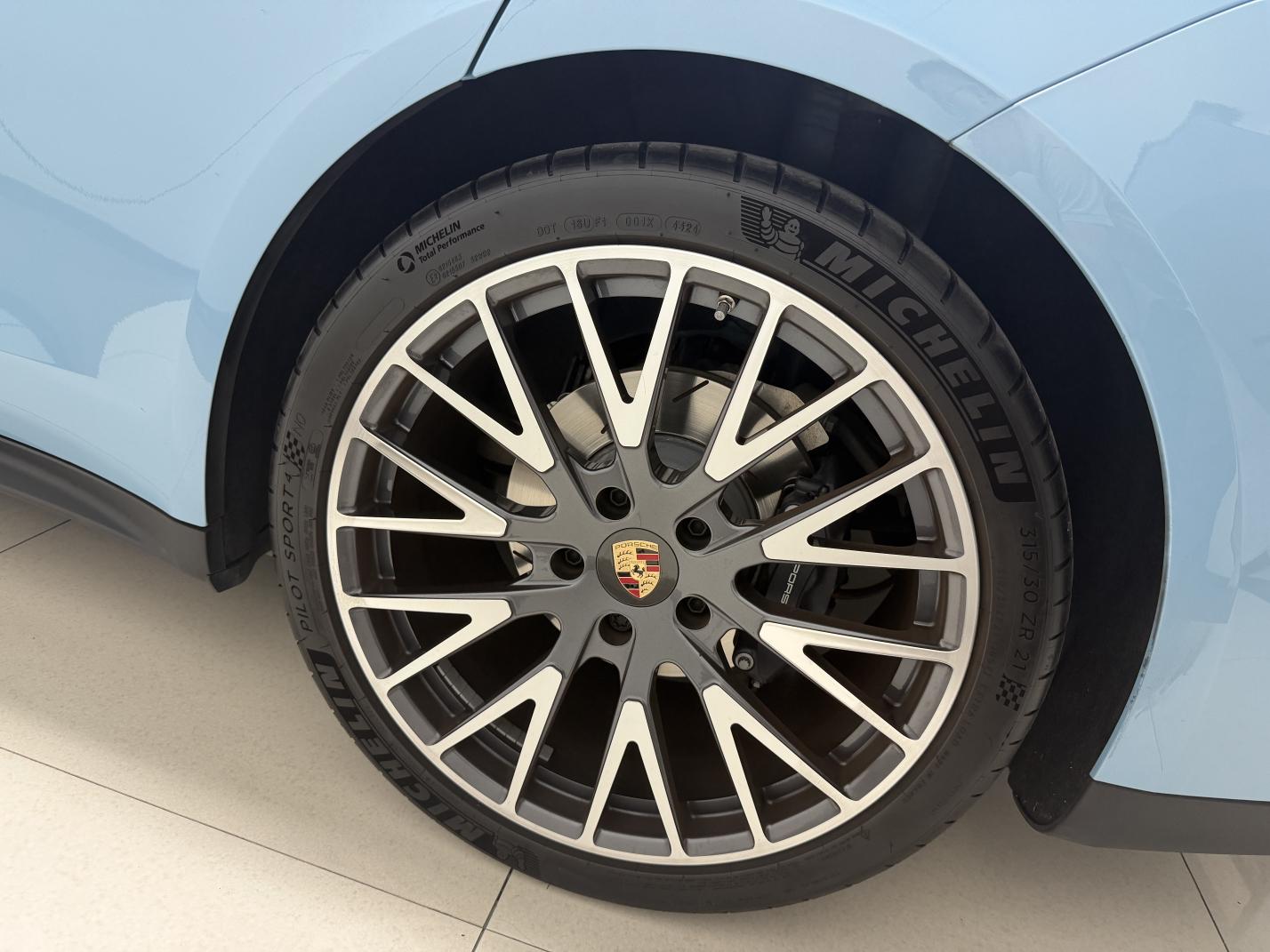 Porsche Panamera 2026 thumb 4