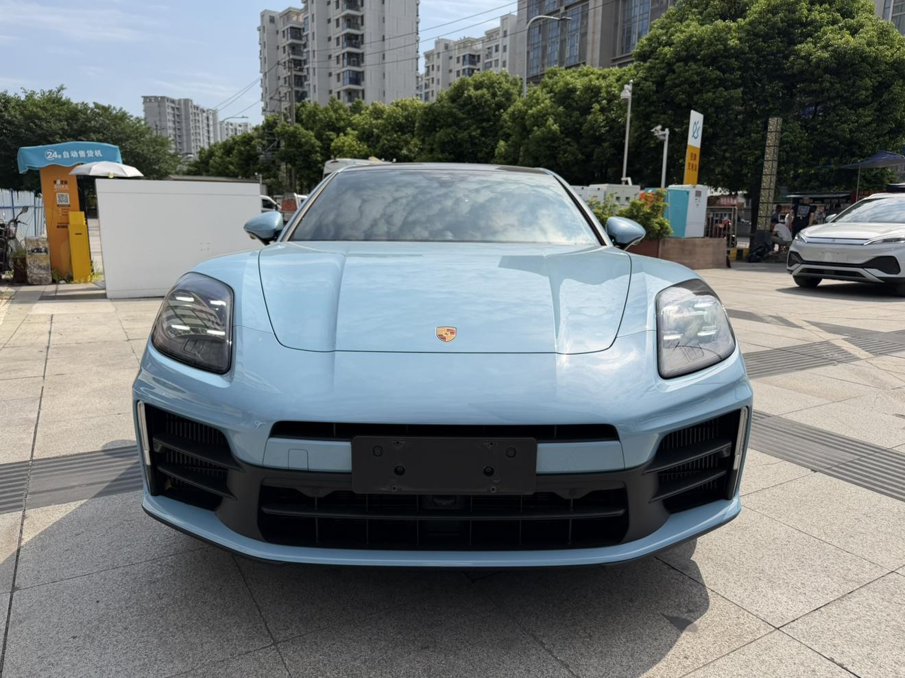 Porsche Panamera 2026 thumb 11