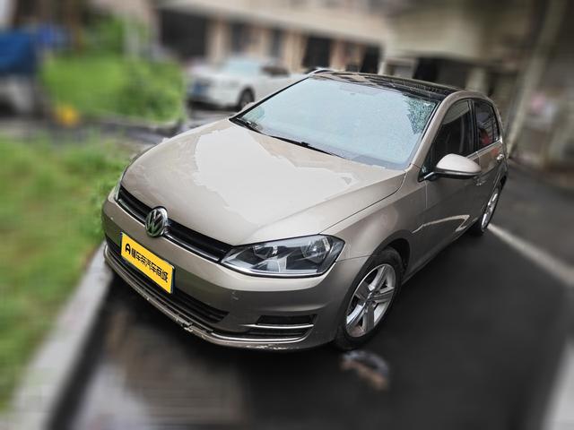 Volkswagen Golf Sportsvan 2015 thumb 11