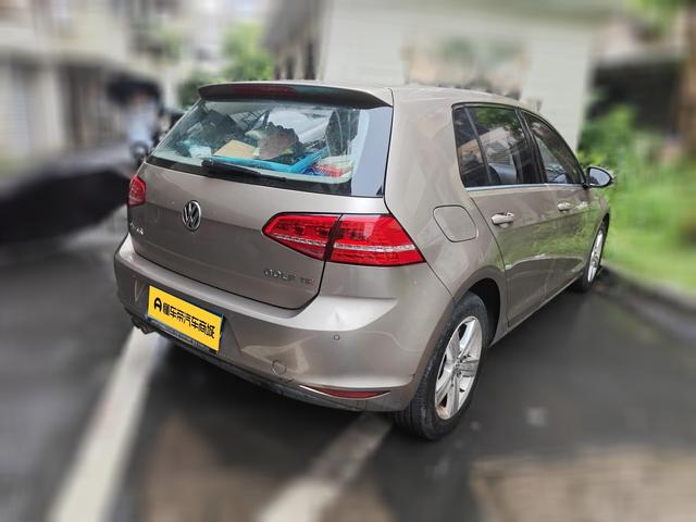 Volkswagen Golf Sportsvan 2015 thumb 12