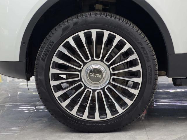 Land Rover Discovery 2019 thumb 4