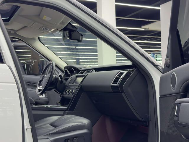 Land Rover Discovery 2019 thumb 12