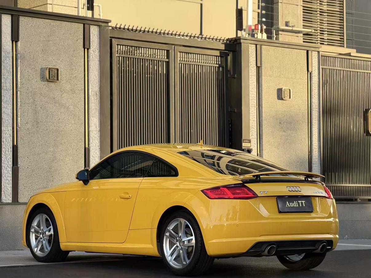 Audi TT 2015 thumb 2