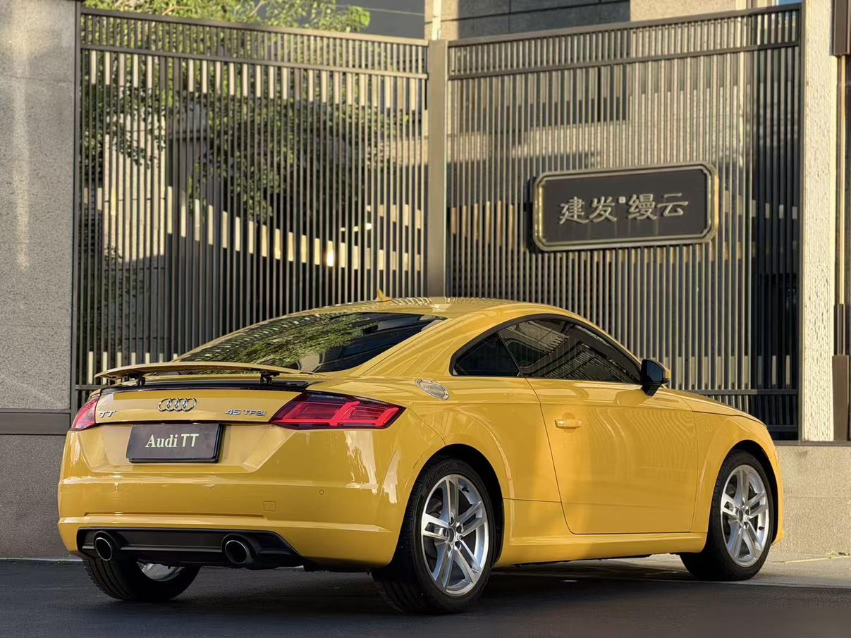 Audi TT 2015 thumb 4