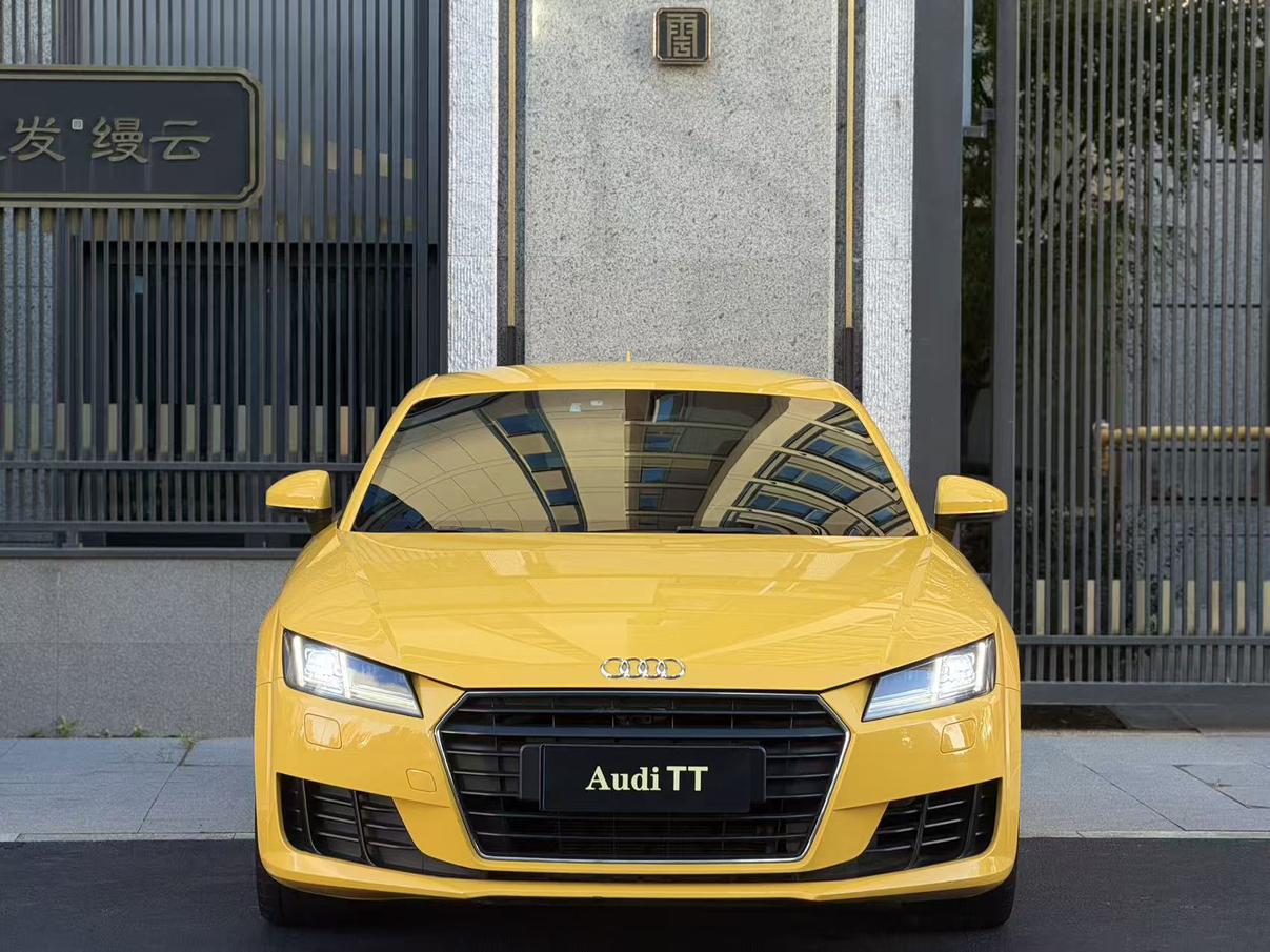 Audi TT 2015 thumb 10