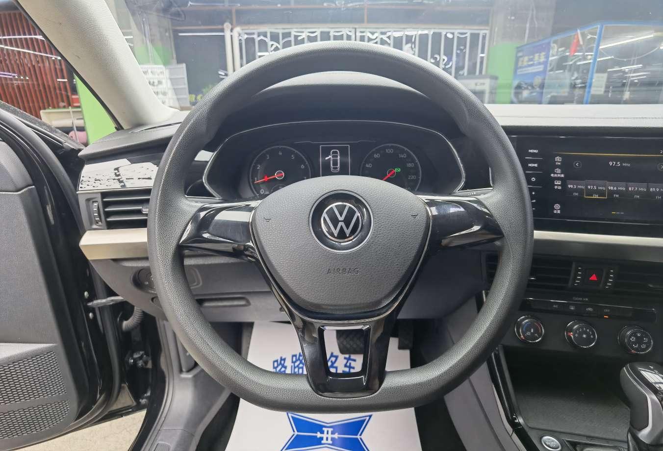 Volkswagen Passat (North America and China) 2021 thumb 11