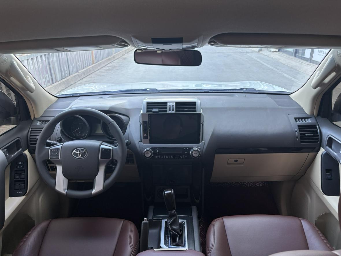 Toyota Land Cruiser Prado 2015 thumb 5
