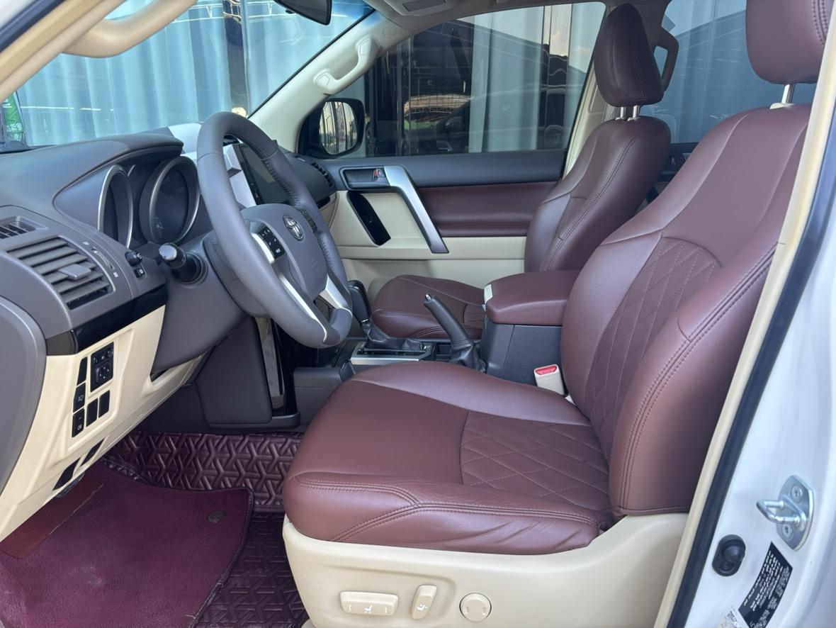Toyota Land Cruiser Prado 2015 thumb 8
