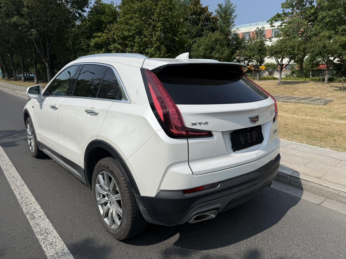 Cadillac XT4 2021 thumb 2