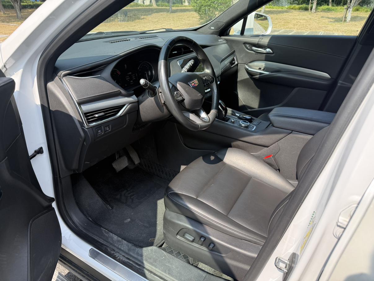 Cadillac XT4 2021 thumb 10