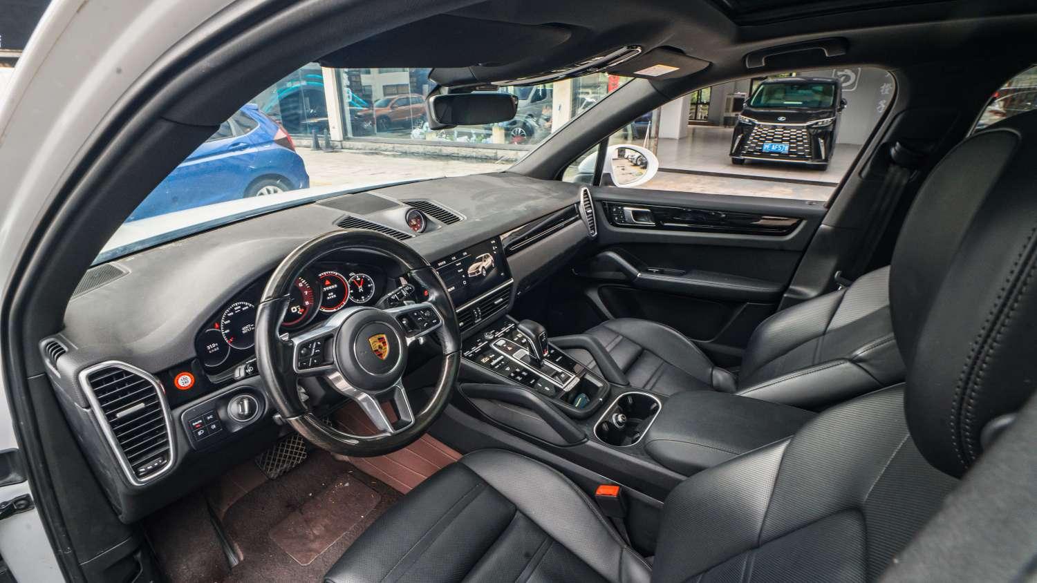 Porsche Cayenne 2019 thumb 6
