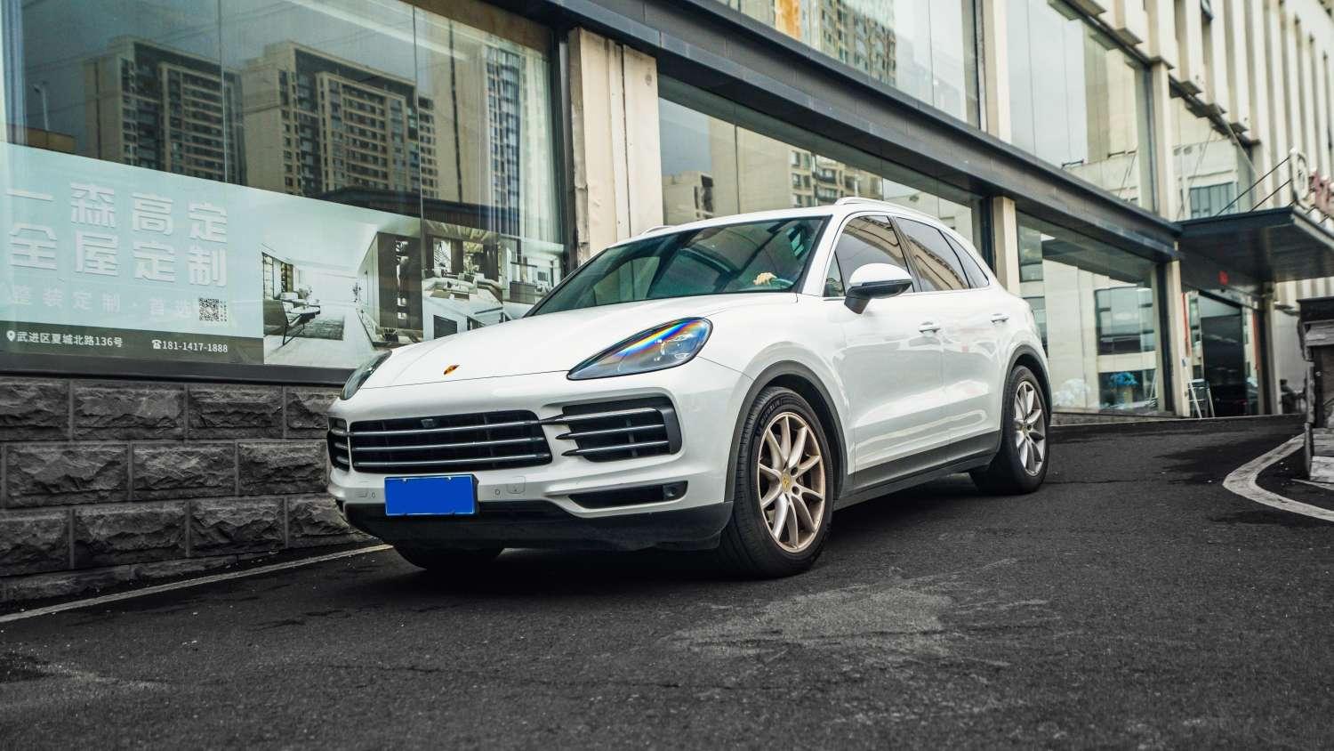 Porsche Cayenne 2019 thumb 9