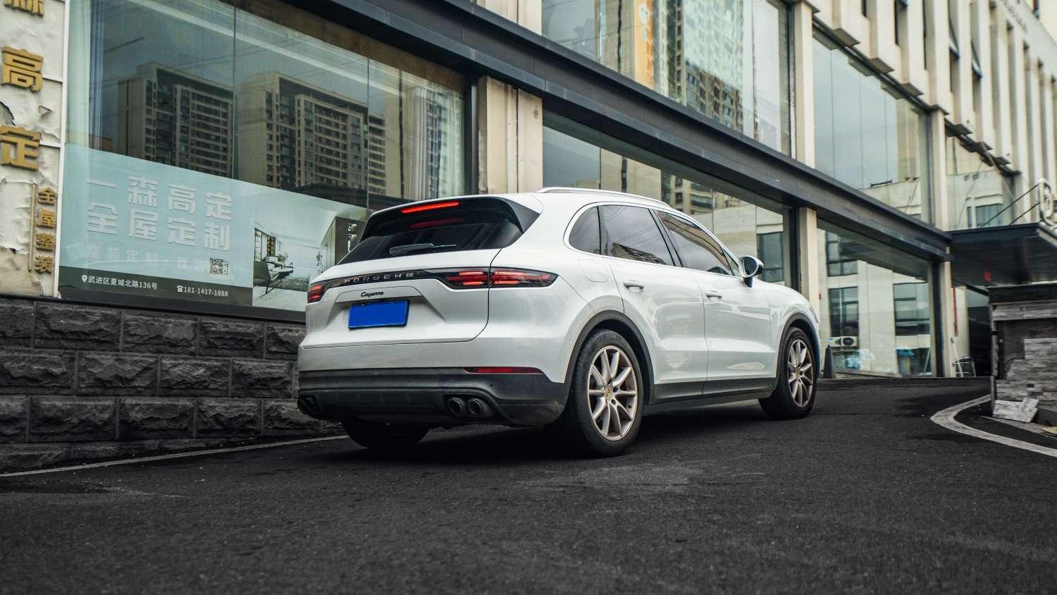 Porsche Cayenne 2019 thumb 12