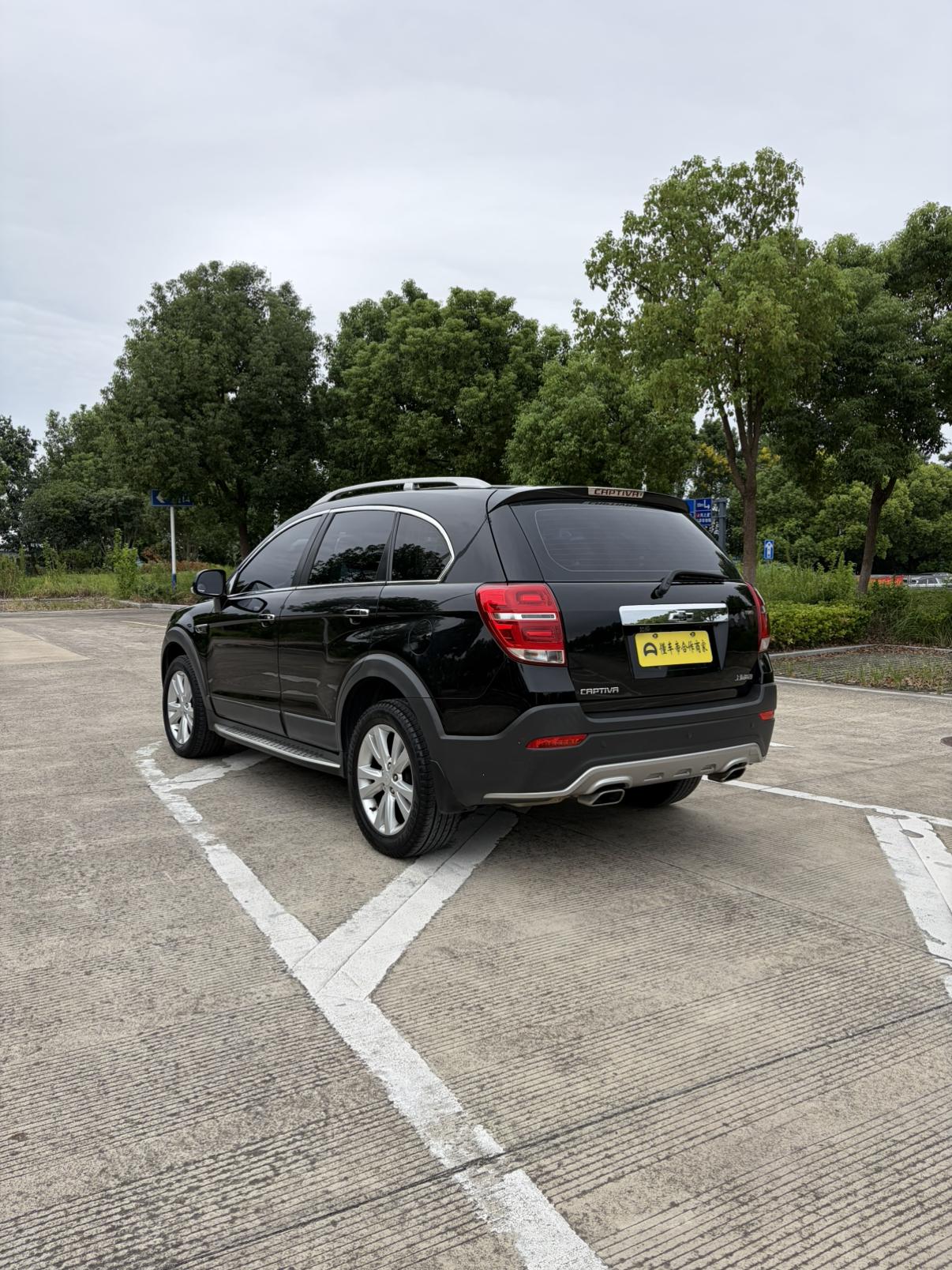 Chevrolet Captiva 2015 thumb 2