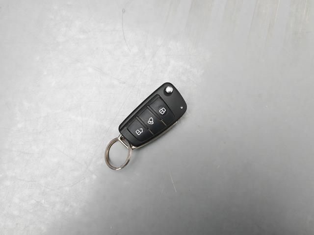 JAC iEV6E 2020 thumb 9