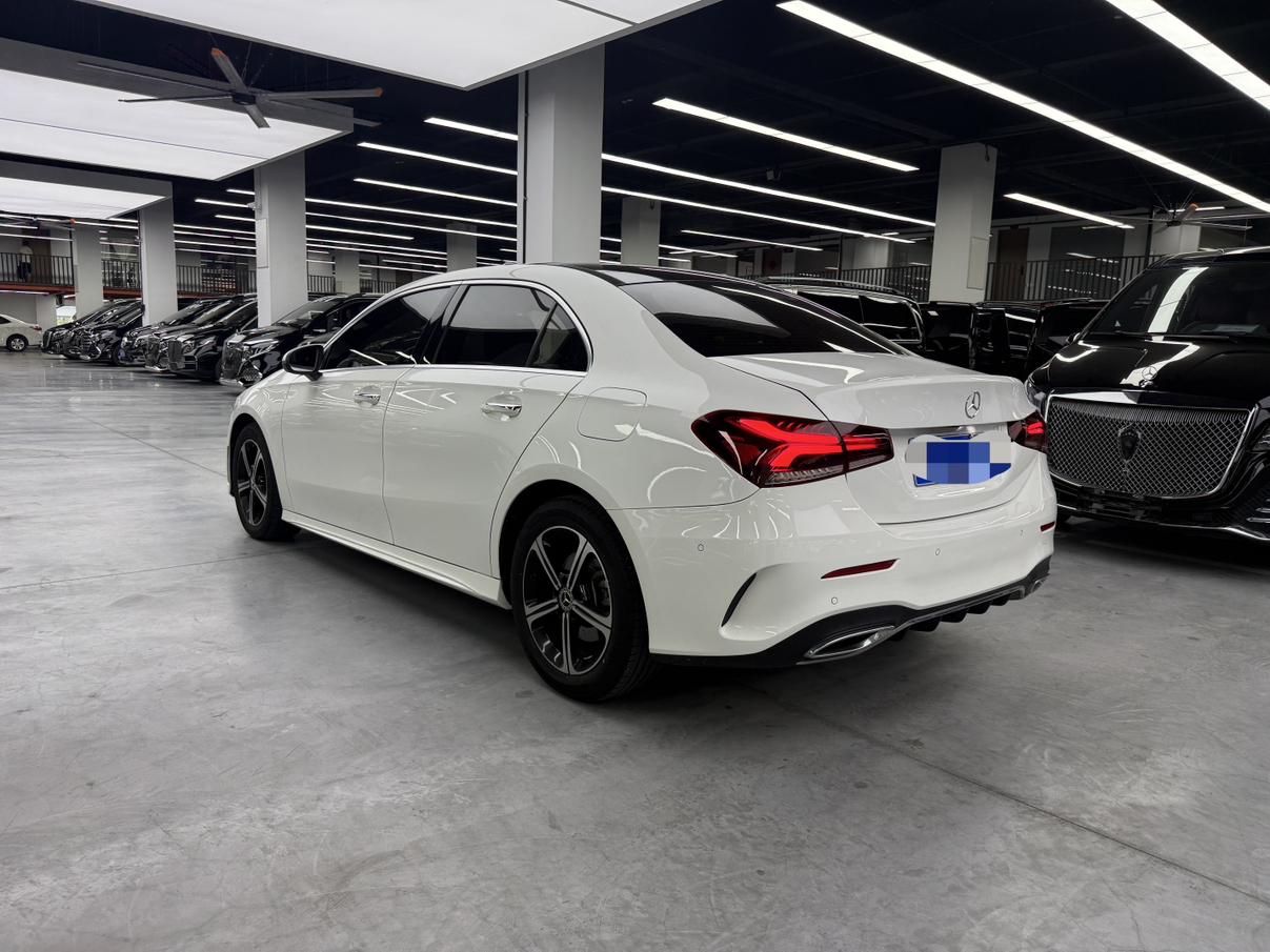Mercedes-Benz A-Класс 2022 thumb 2