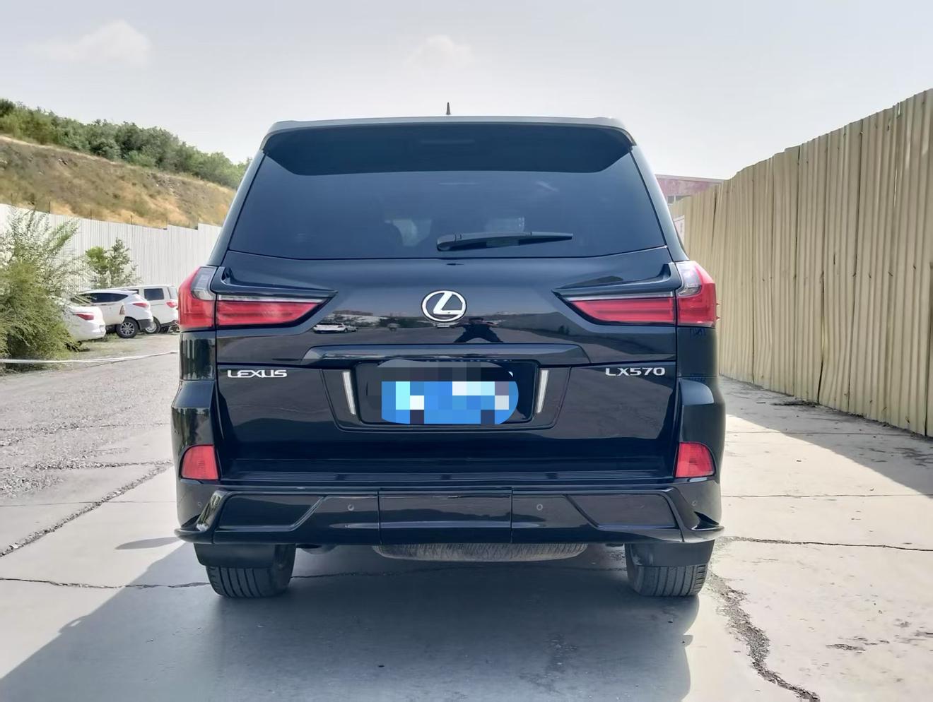 Lexus LX 2019 thumb 3