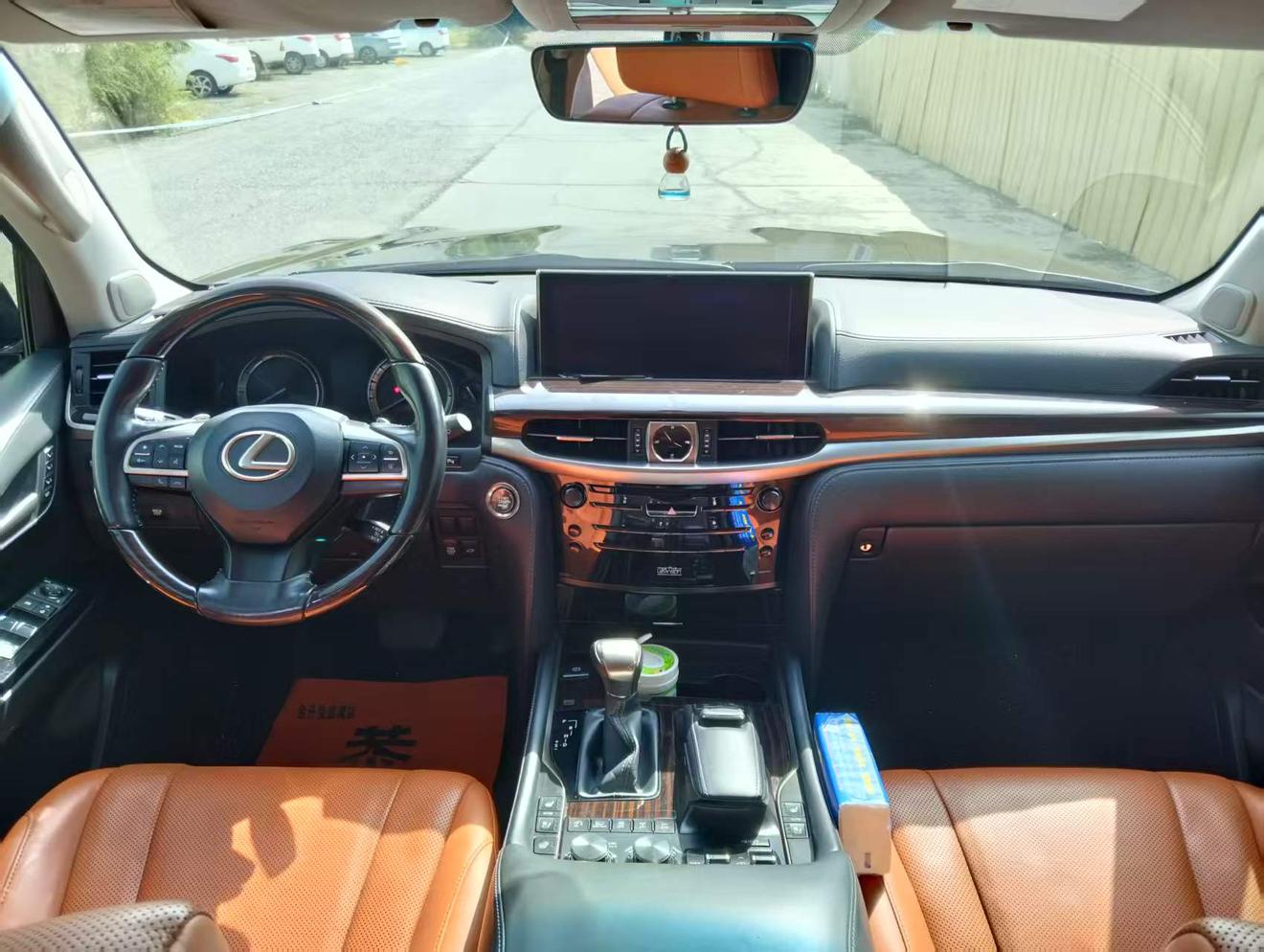 Lexus LX 2019 thumb 5