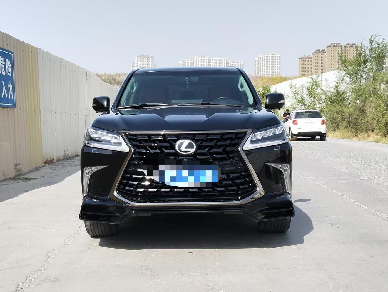 Lexus LX 2019 thumb 9