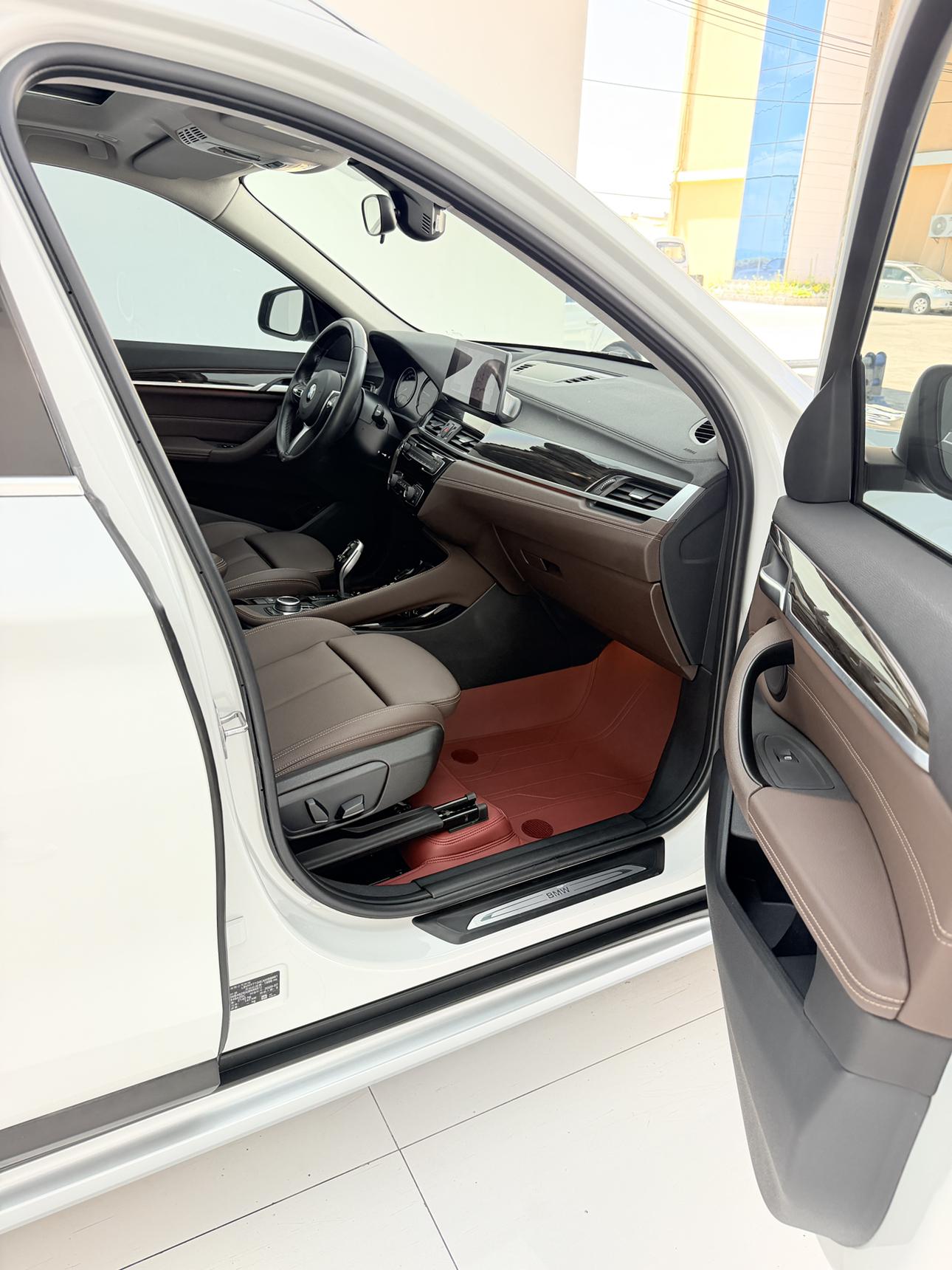 BMW X1 2020 thumb 5