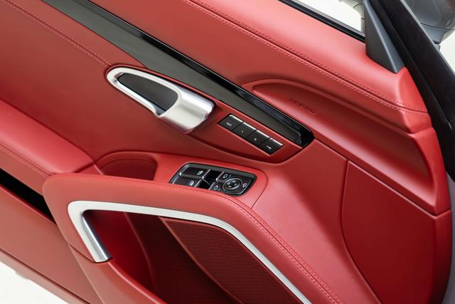 Porsche 718 2023 thumb 7