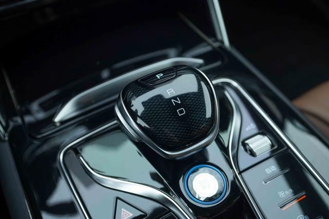 BYD Tang 2021 thumb 11