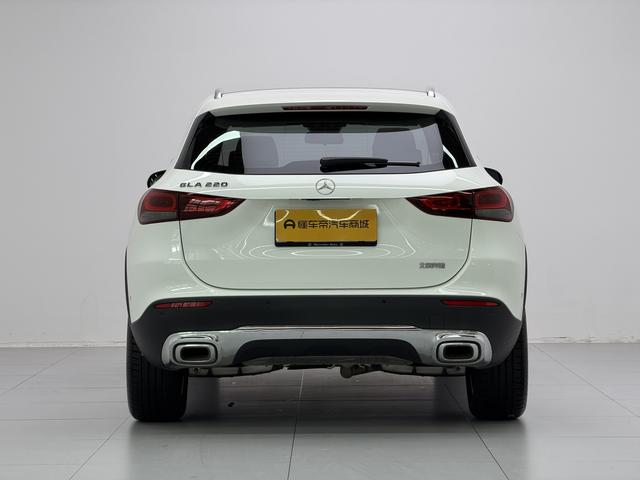 Mercedes-Benz GLA 2023 thumb 4