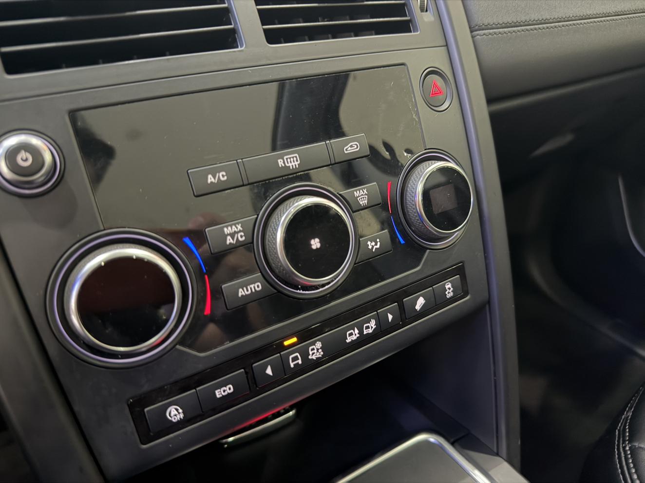 Land Rover Discovery Sport 2019 thumb 6